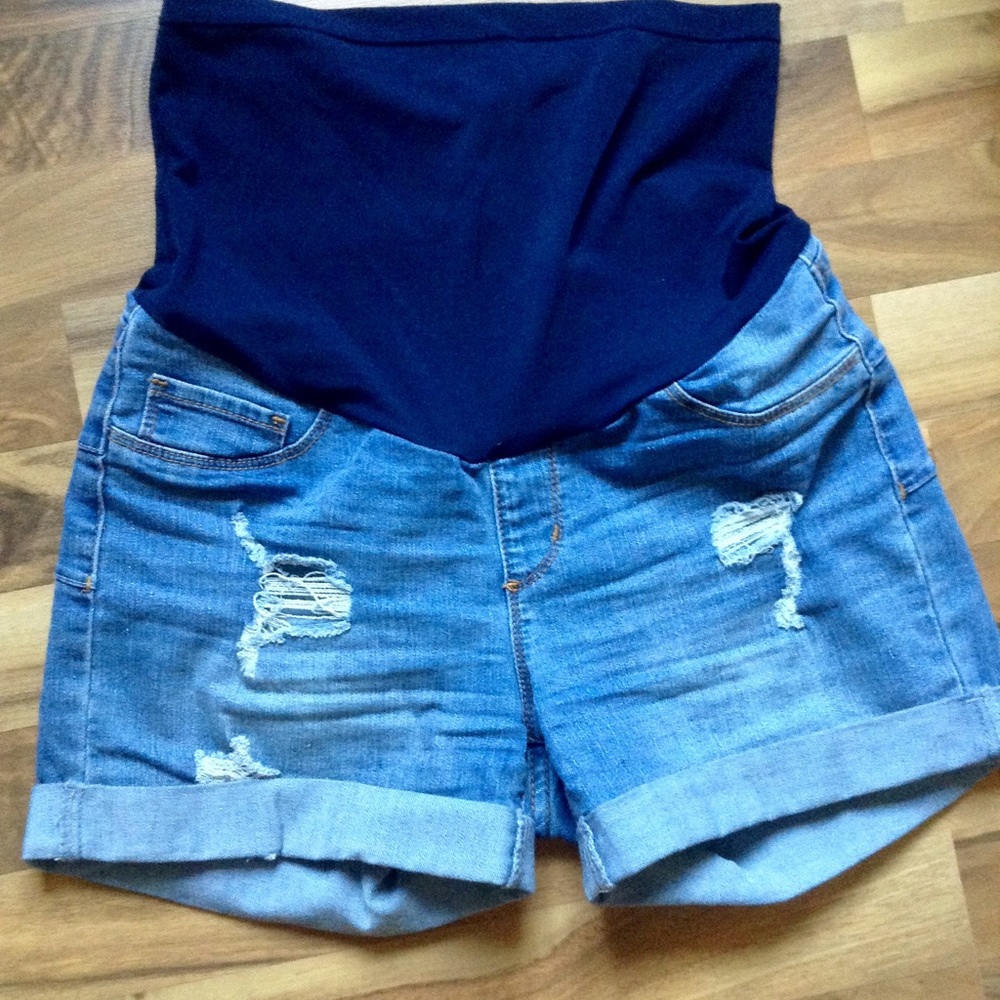 Maternity shorts size S